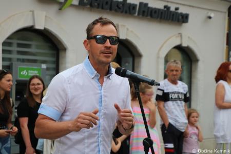 Po dveh letih Kamnik danes v znamenju maturantske četvorke (8)